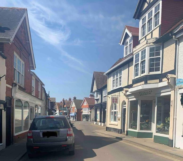 Crow'S Nest, Central New Forest Coastal Village Beach Apartment Milford on Sea Exterior photo