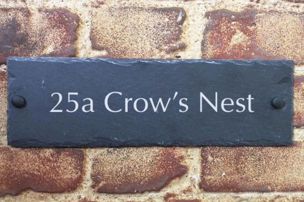 Crow'S Nest, Central New Forest Coastal Village Beach Apartment Milford on Sea Exterior photo